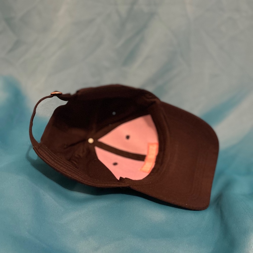 Hat - Picture 3 of 3